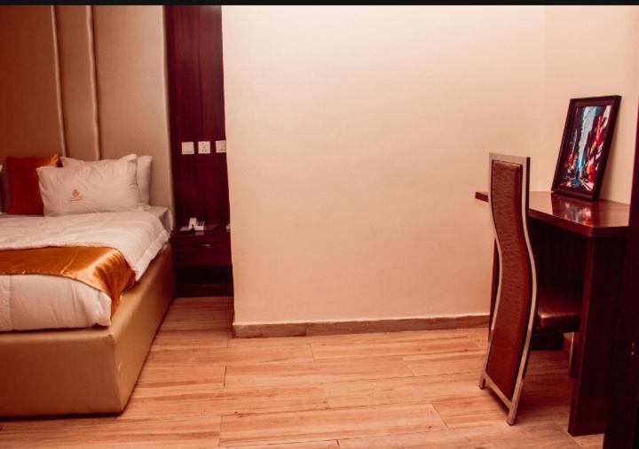 Hotel D Ritz Owode Ede Exterior photo