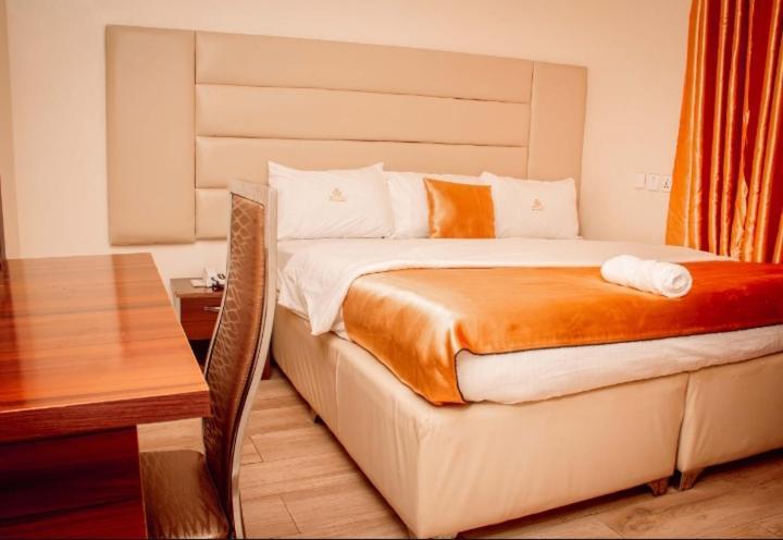 Hotel D Ritz Owode Ede Exterior photo