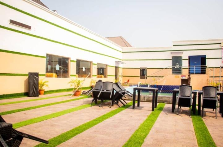 Hotel D Ritz Owode Ede Exterior photo